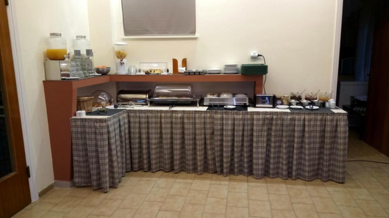 Astron Hotel Лутра Ипатис Екстериор снимка