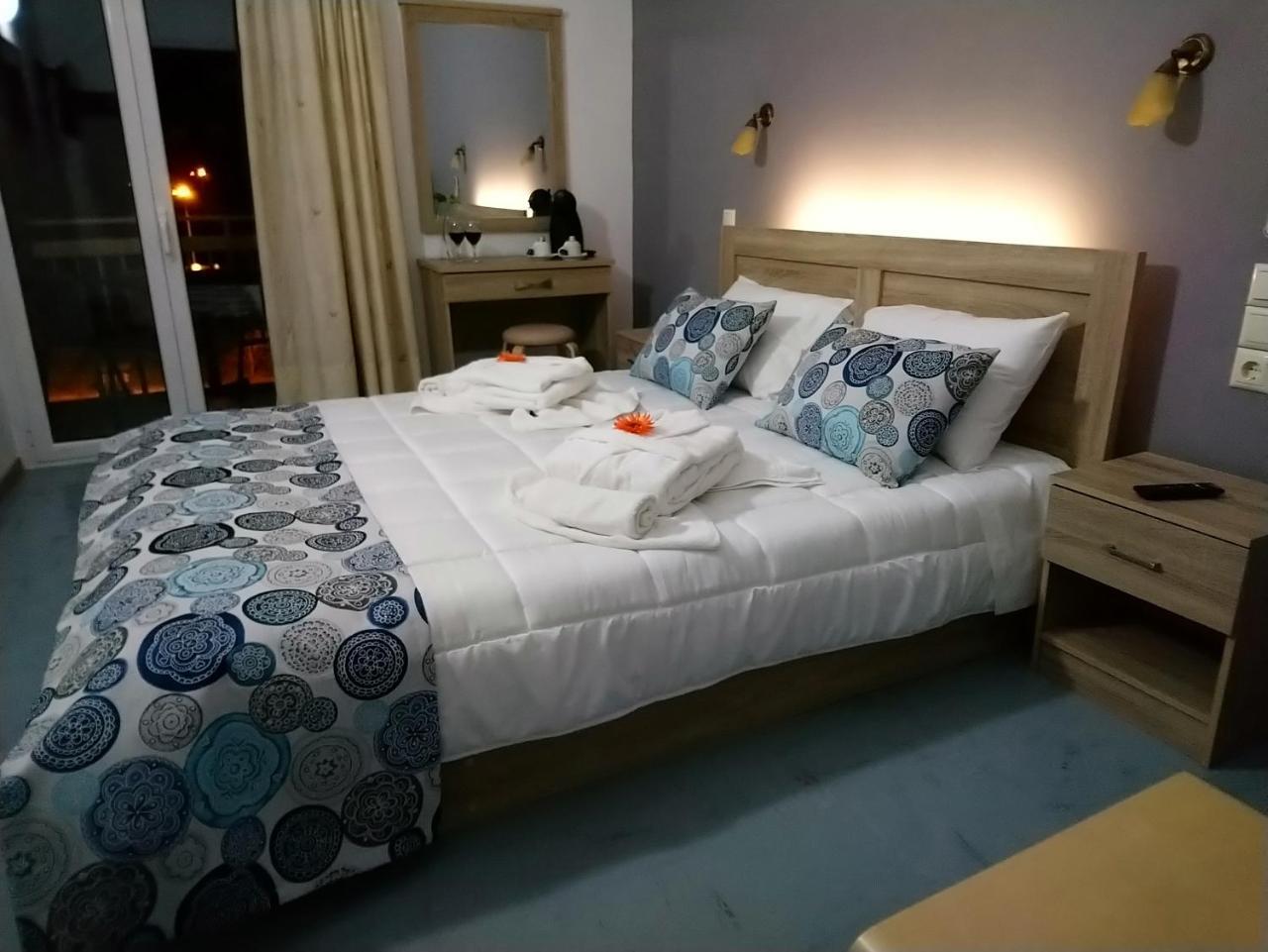 Astron Hotel Лутра Ипатис Екстериор снимка