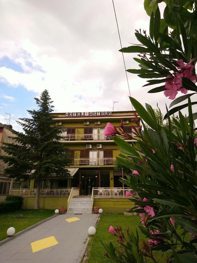 Astron Hotel Лутра Ипатис Екстериор снимка